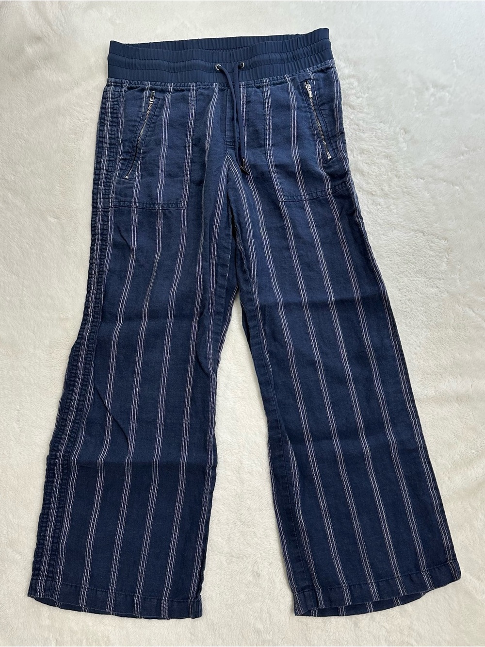Athleta Bali Stripe Linen Crop Wide Leg Pants Navy Blue 4P Petite